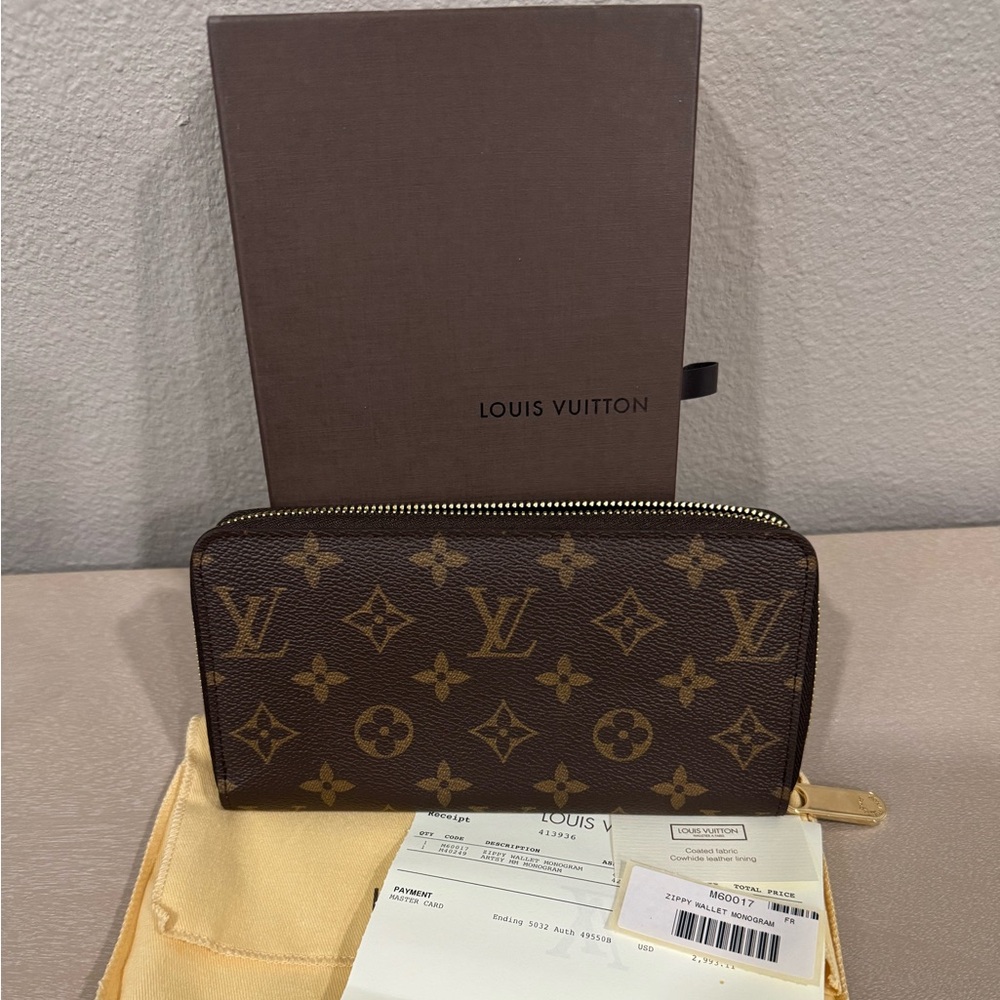 Louis Vuitton Monogram Zippy Wallet
